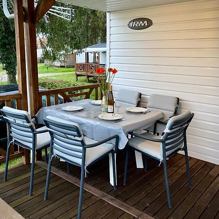 *Air-Conditioned* Mobilhome Near Europapark Boofzheim Екстериор снимка